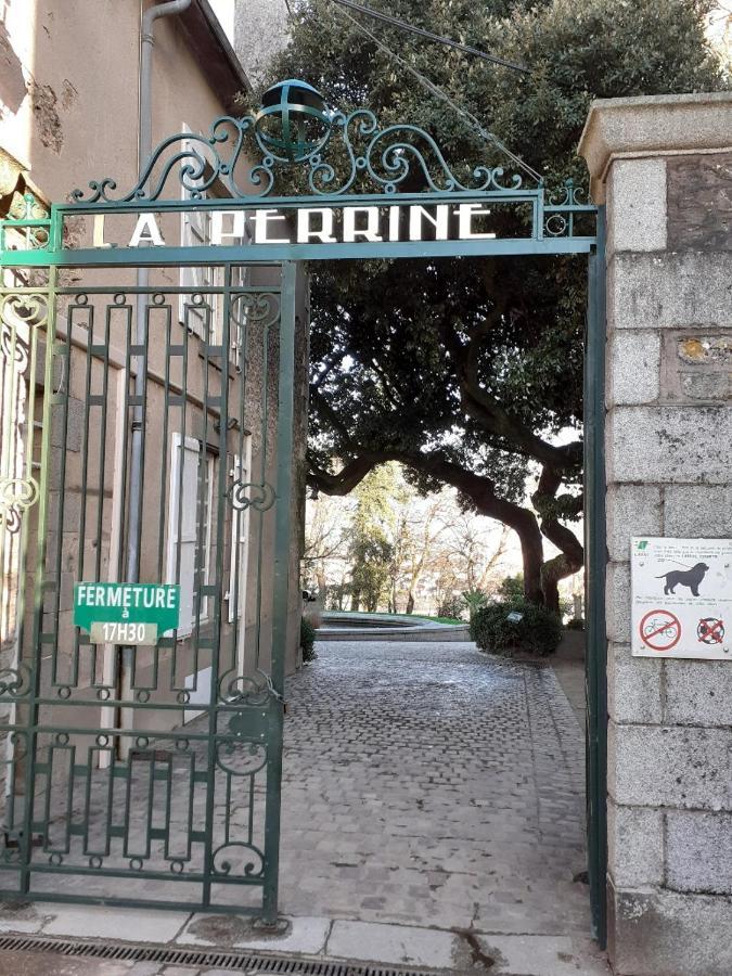Appartement Rien Que Pour Vous Proche Centre Ville 拉瓦勒 外观 照片